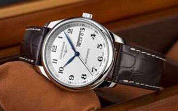 浪琴腕表机芯里面有划痕解决办法深度解析（图）