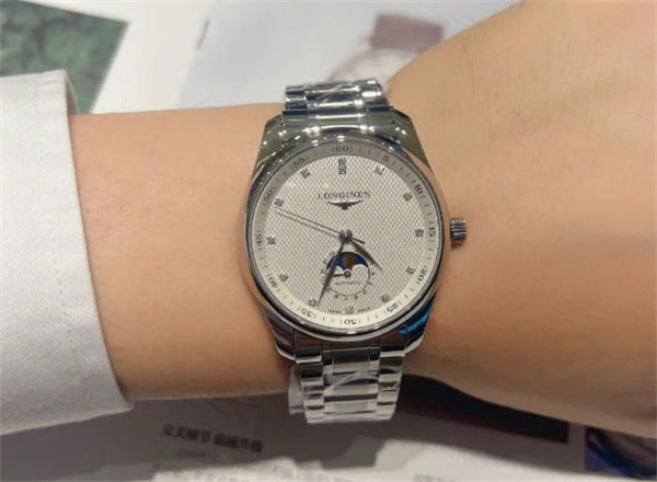 浪琴腕表表蒙有划痕解决技巧详解（图）